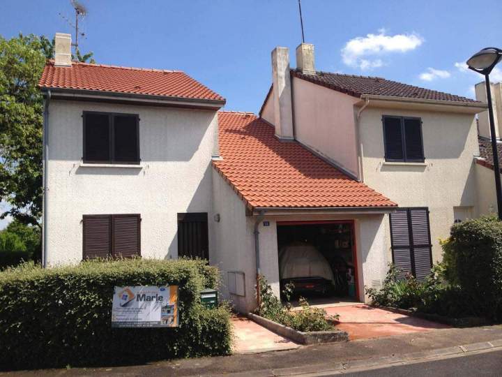Expert en démoussage de toiture Vitry-le-François